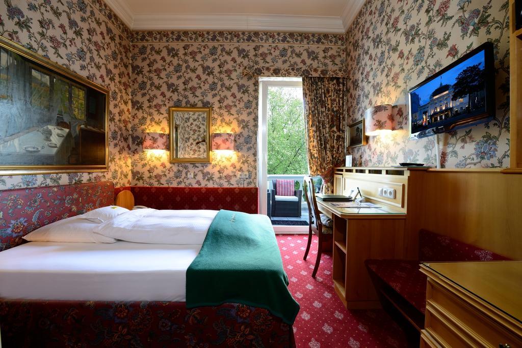 Hotel Mittelweg Hamburg Room photo